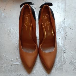 Jessica Simpson, Size 8, Heels